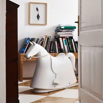 Personalizado Nórdicos designer criativo de modelagem de desenhos animados poltrona de fibra de vidro cavalo de madeira cadeira de sala de estar de cadeira de balanço crianças