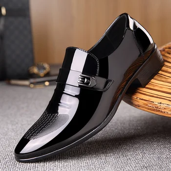 Sapatos de Couro envernizado para os Homens de Negócios Sapatos de Deslizamento em Oxford, Sapatos de homem Mocassim Glitter Pontiagudo Dedo do pé Calçado Homens Sapatos