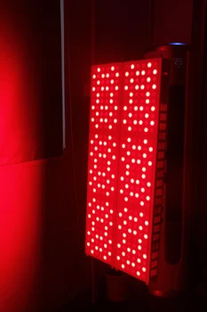 2021 mais Recentes Remoto LED de indicação de Terapia de Luz 660nm 850nm Mesa VERMELHA Luz Infravermelha Painel de Pluse 10hz 40hz